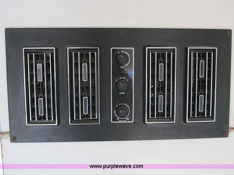 image for item B2884 1991 Ford E350 ambulance