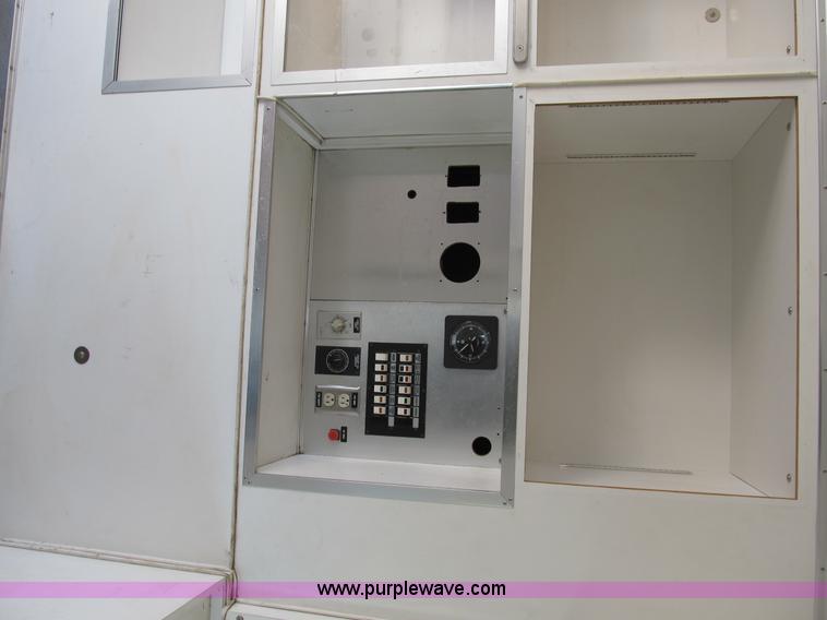 image for item B2884 1991 Ford E350 ambulance