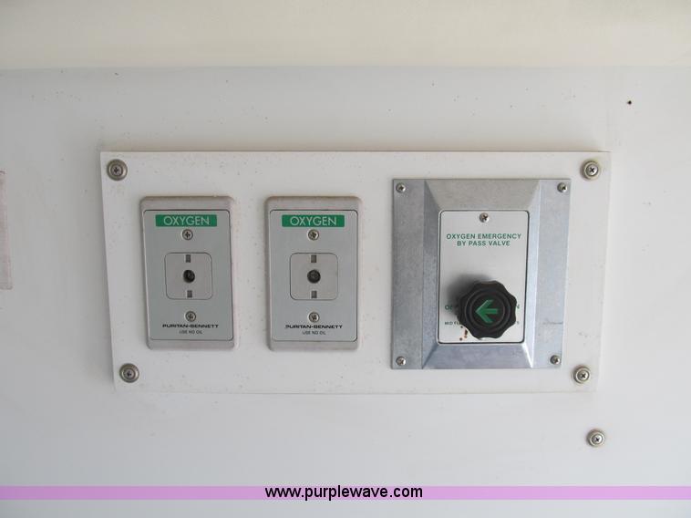 image for item B2884 1991 Ford E350 ambulance