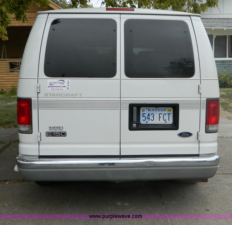 image for item B3921 1999 Ford Econoline E150 van