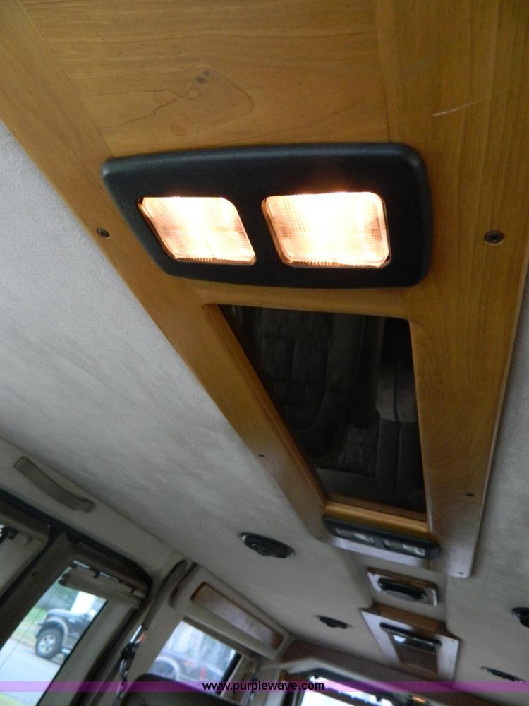 image for item B3921 1999 Ford Econoline E150 van