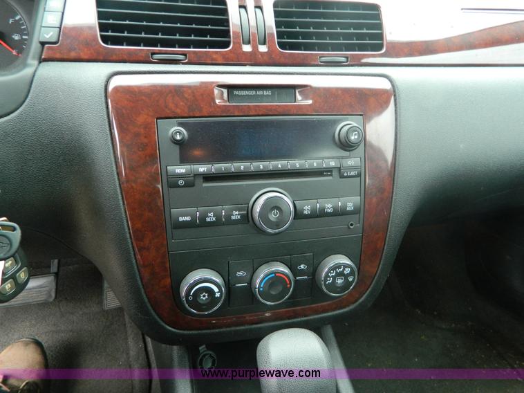 image for item B3923 2008 Chevrolet Impala LS