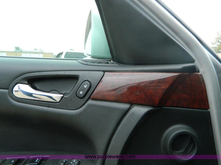 image for item B3923 2008 Chevrolet Impala LS