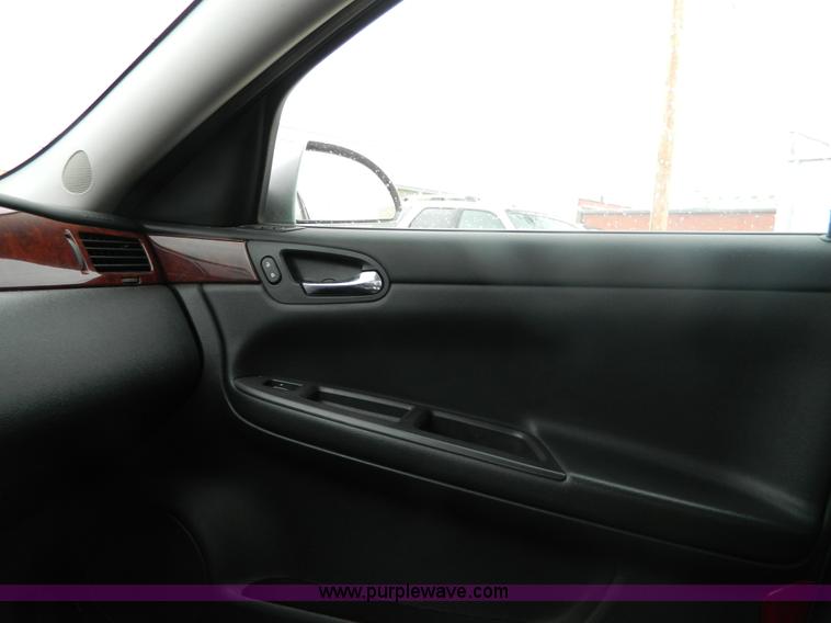 image for item B3923 2008 Chevrolet Impala LS