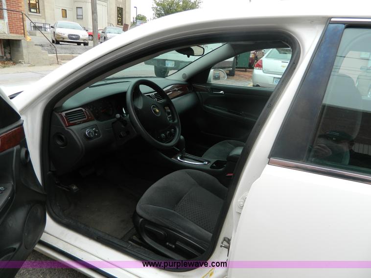 image for item B3924 2008 Chevrolet Impala LS
