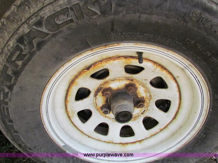 image for item B7498 1999 16' enclosed trailer