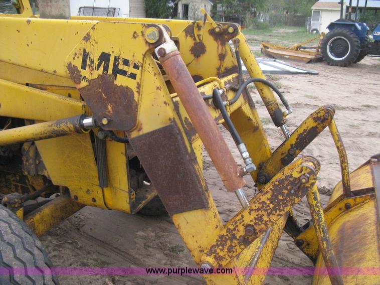image for item B8173 Massey Fergusen 34A backhoe