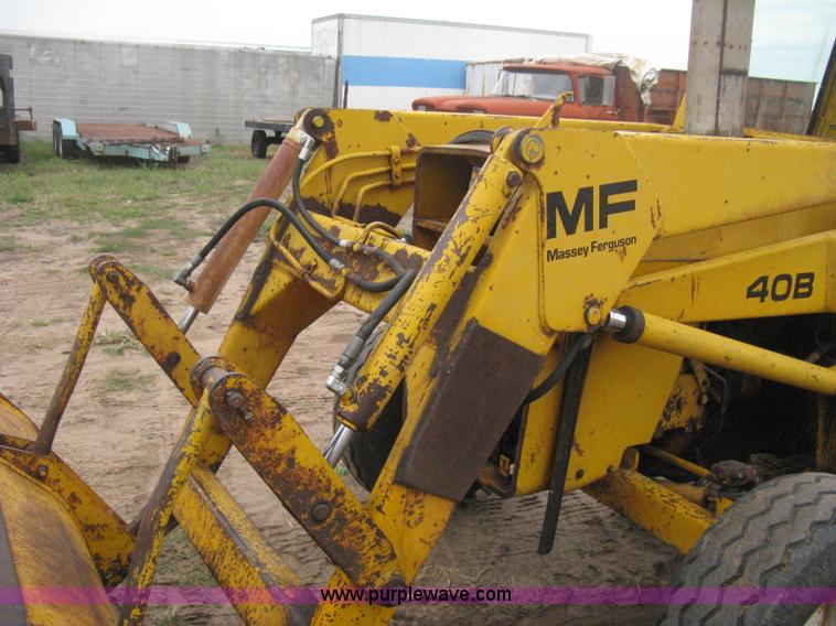image for item B8173 Massey Fergusen 34A backhoe
