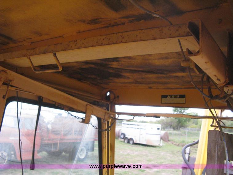 image for item B8173 Massey Fergusen 34A backhoe