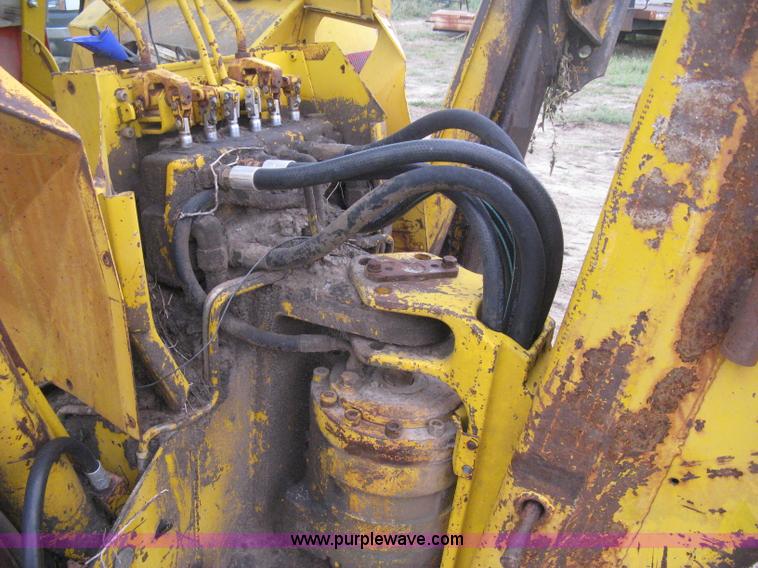 image for item B8173 Massey Fergusen 34A backhoe