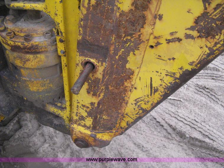 image for item B8173 Massey Fergusen 34A backhoe