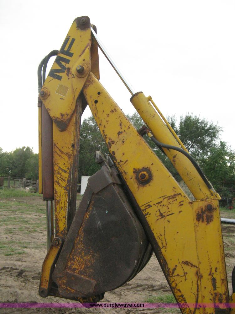 image for item B8173 Massey Fergusen 34A backhoe