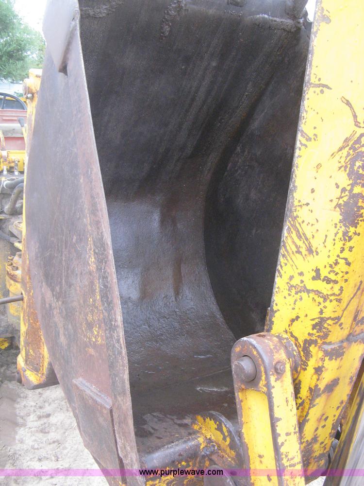 image for item B8173 Massey Fergusen 34A backhoe