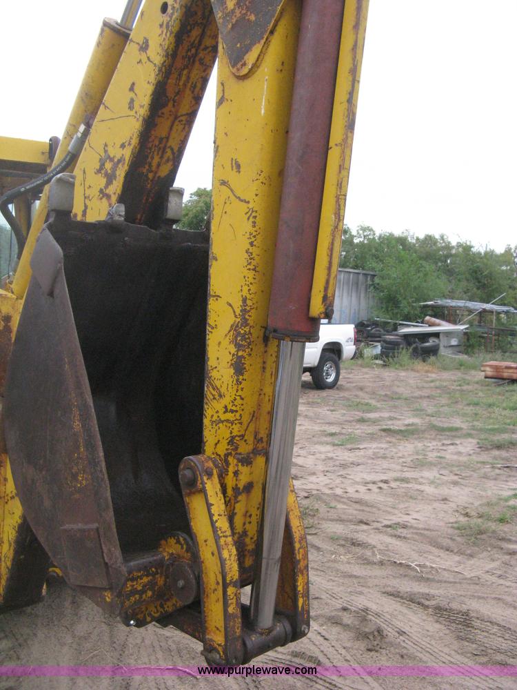 image for item B8173 Massey Fergusen 34A backhoe