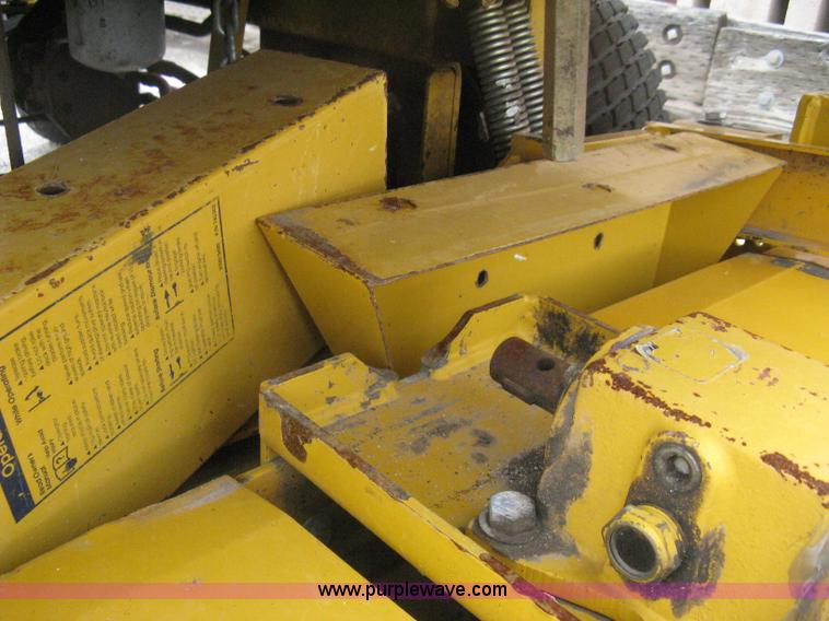 image for item B8202 1999 Hustler 3200 commercial ZTR lawn mower