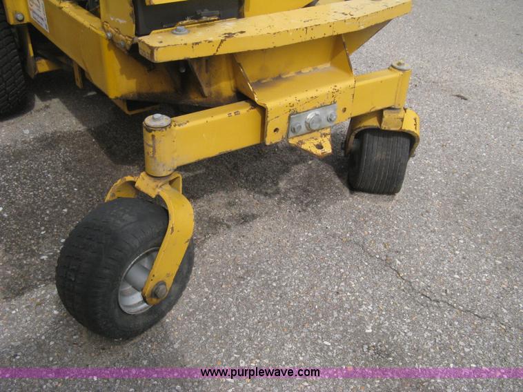 image for item B8202 1999 Hustler 3200 commercial ZTR lawn mower