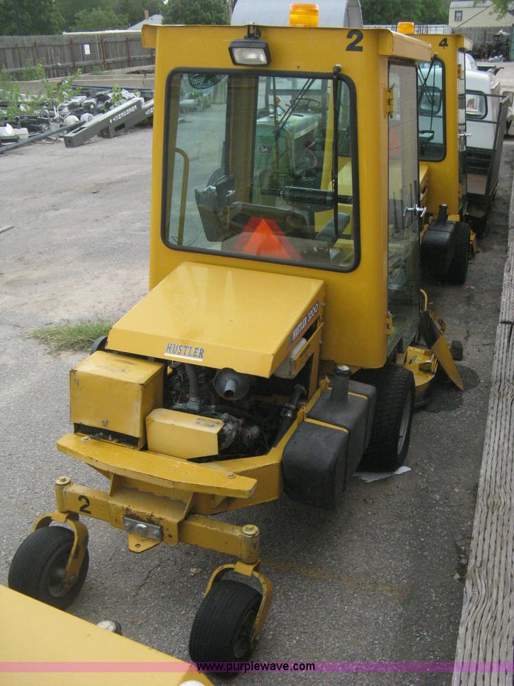 image for item B8207 1999 Hustler 3200 commercial ZTR lawn mower