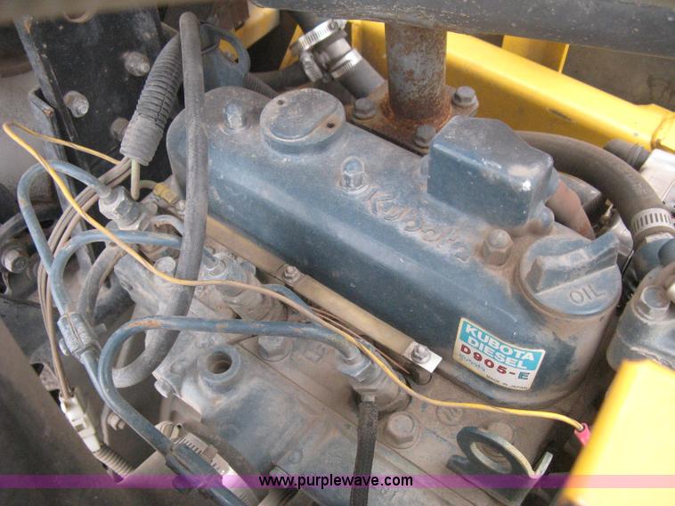 image for item B8207 1999 Hustler 3200 commercial ZTR lawn mower