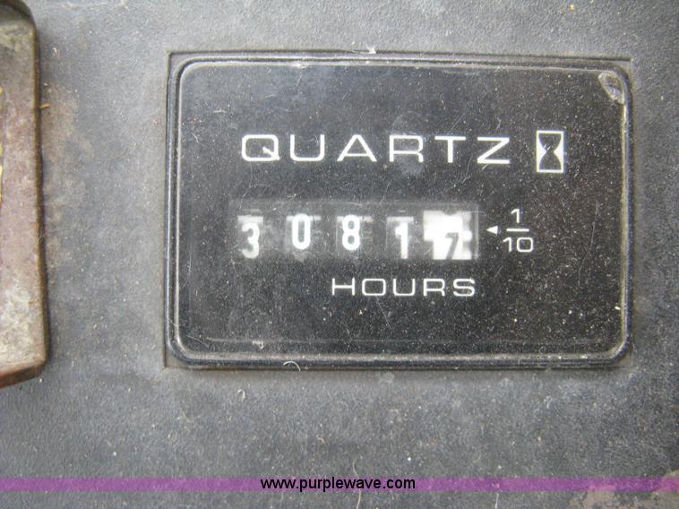 image for item B8207 1999 Hustler 3200 commercial ZTR lawn mower