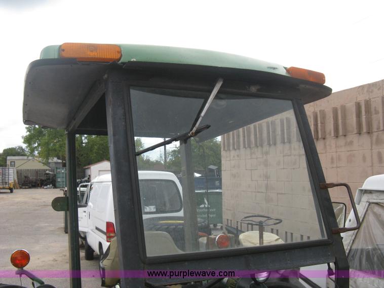 image for item B8209 1980 John Deere 2040 tractor