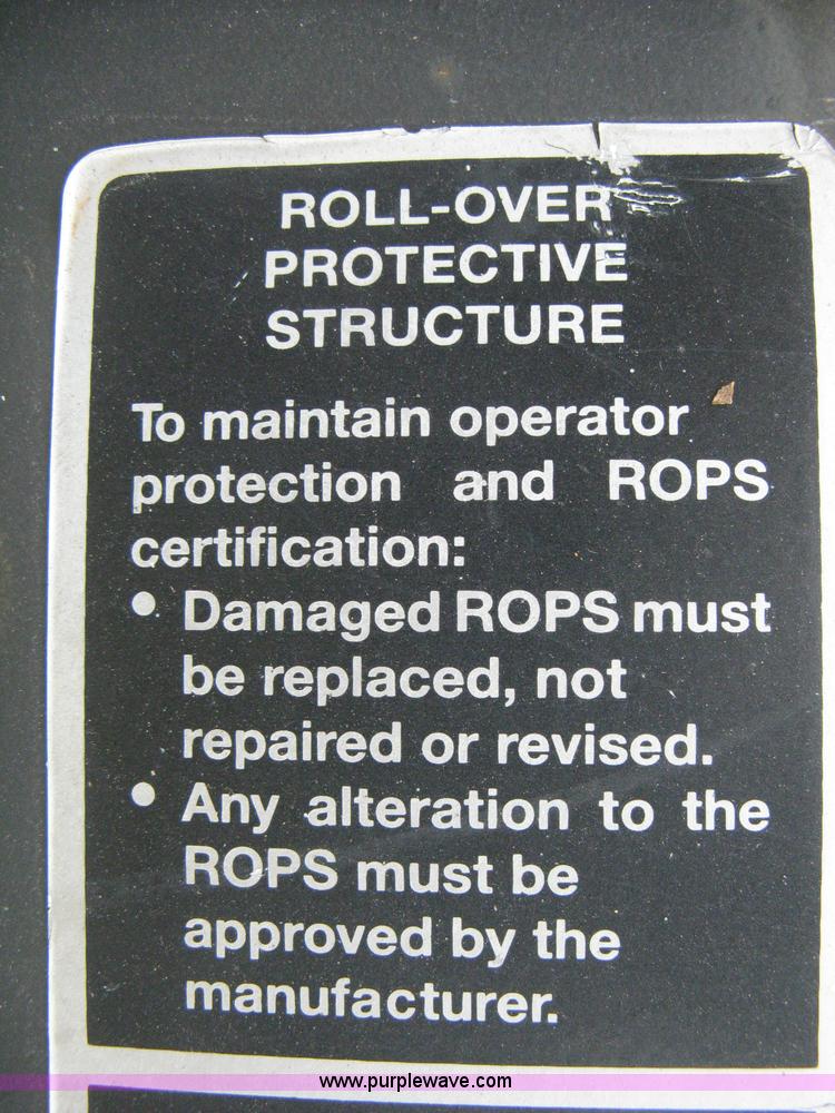 image for item B8209 1980 John Deere 2040 tractor