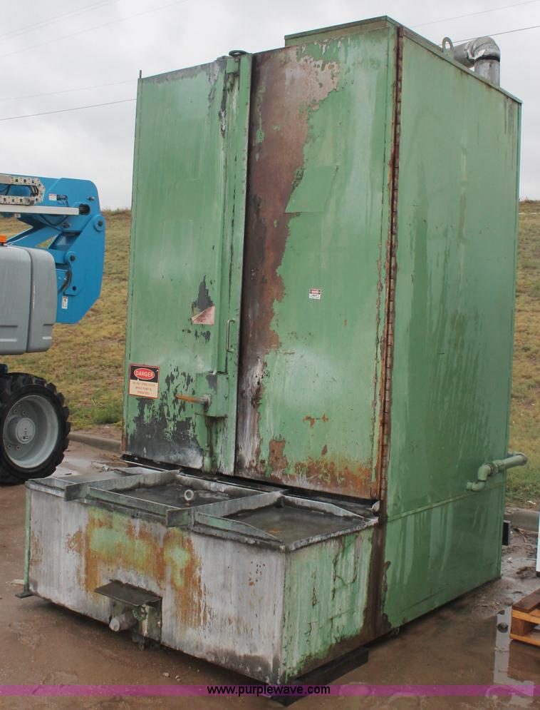 image for item C2823 Storm Vulcan Mark IV industrial wash cabinet