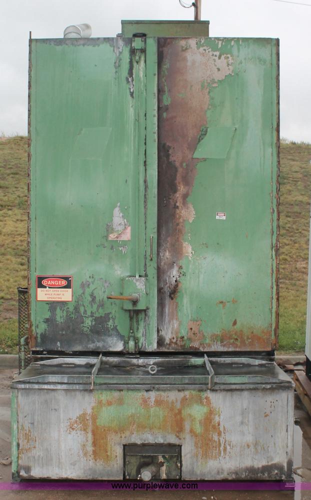 image for item C2823 Storm Vulcan Mark IV industrial wash cabinet