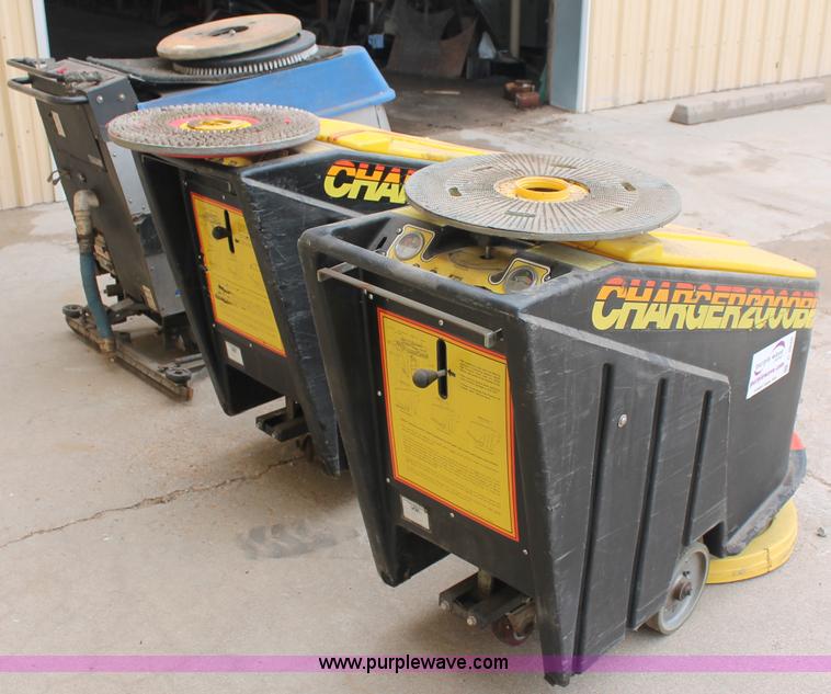 image for item C2826 Floor buffers and scrubber