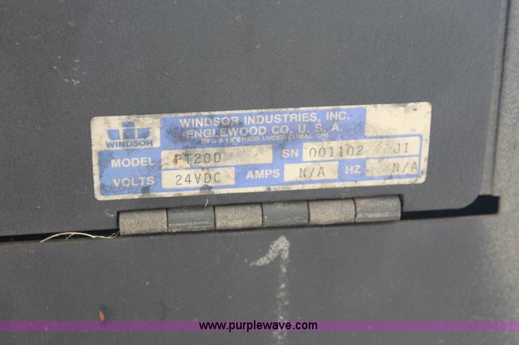 image for item C2826 Floor buffers and scrubber