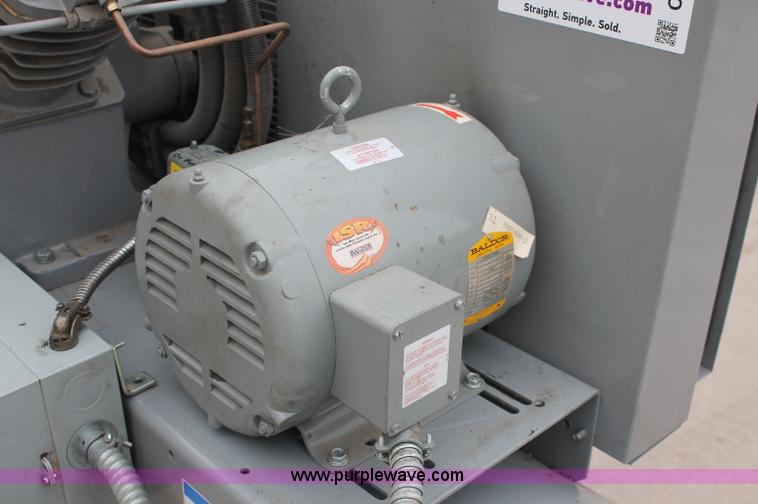 image for item C2827 Ingersoll Rand T30 air compressor