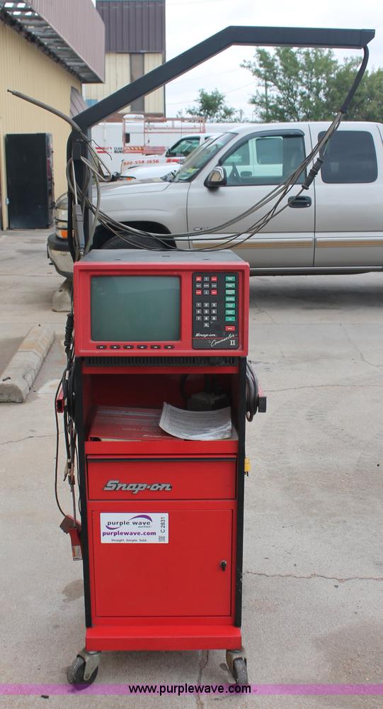 image for item C2831 Digital oscilloscope and exhaust analyzer