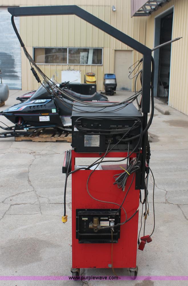 image for item C2831 Digital oscilloscope and exhaust analyzer