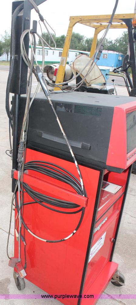 image for item C2831 Digital oscilloscope and exhaust analyzer