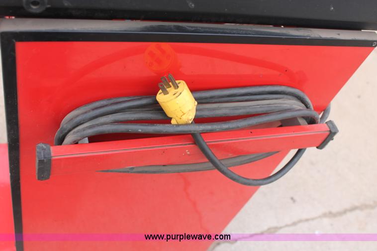 image for item C2831 Digital oscilloscope and exhaust analyzer