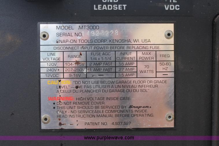 image for item C2831 Digital oscilloscope and exhaust analyzer