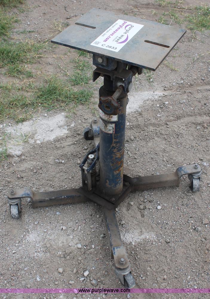 image for item C2833 Nesco telescoping hydraulic high lift transmission jack