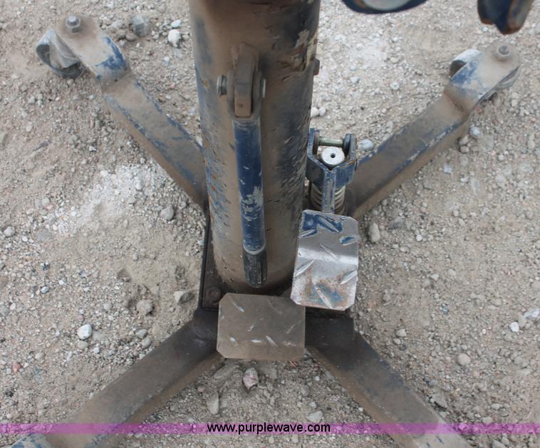 image for item C2833 Nesco telescoping hydraulic high lift transmission jack