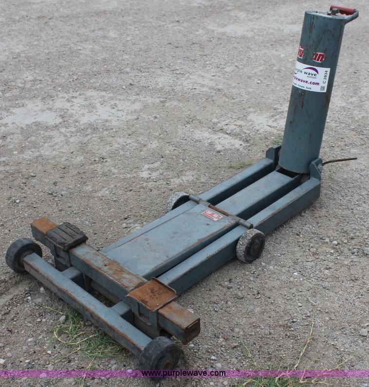 image for item C2834 Vulcan FL32 low profile air jack