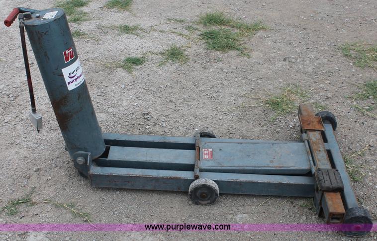 image for item C2834 Vulcan FL32 low profile air jack