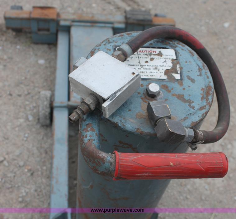 image for item C2834 Vulcan FL32 low profile air jack