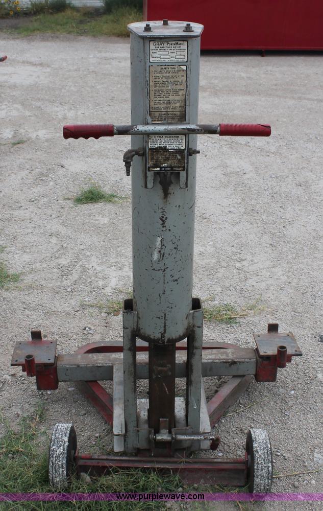 image for item C2835 Grey air bumper jack