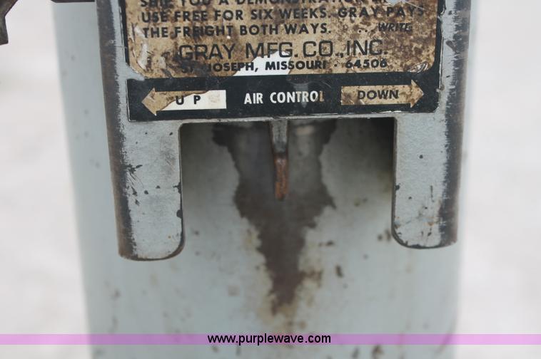 image for item C2835 Grey air bumper jack