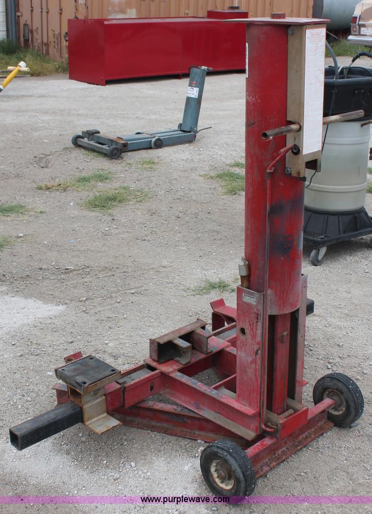 image for item C2836 Blackhawk air bumper jack