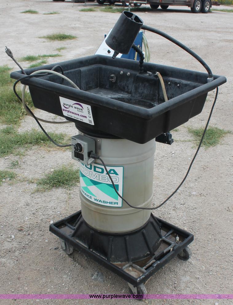 image for item C2837 Cuda combo parts and brakes wash sink