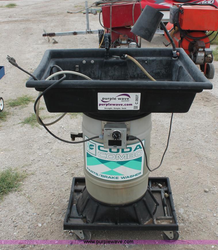 image for item C2837 Cuda combo parts and brakes wash sink