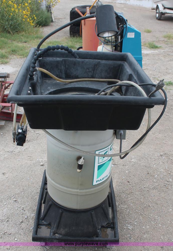 image for item C2837 Cuda combo parts and brakes wash sink