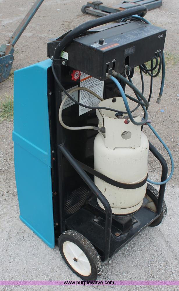 image for item C2838 Kent-Moore air conditioning, refrigerant recovery, and recycling system