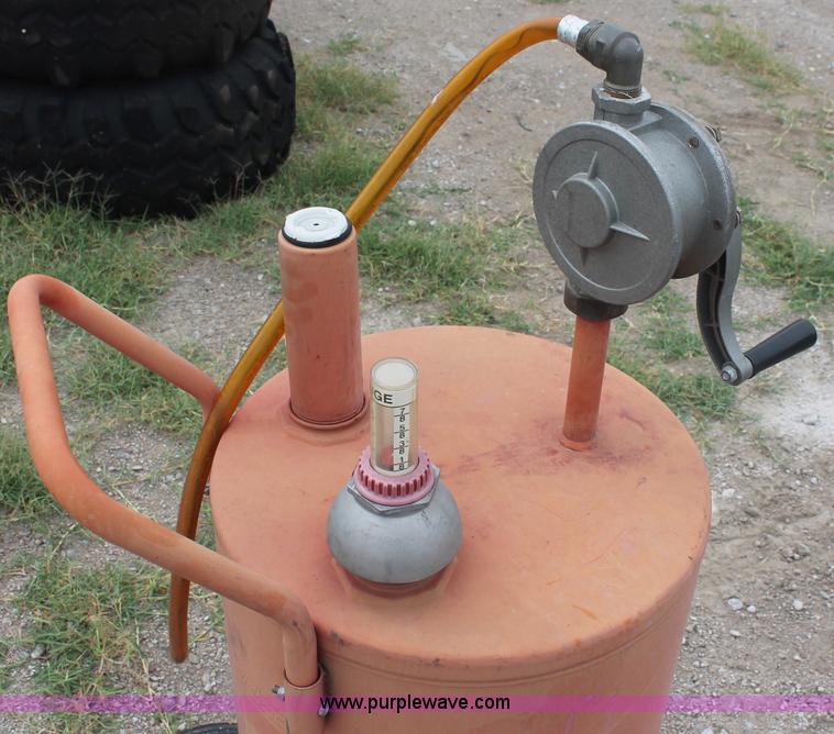 image for item C2839 20 gallon fuel caddy