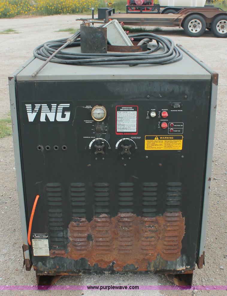 image for item C2843 Landa VNG power washer