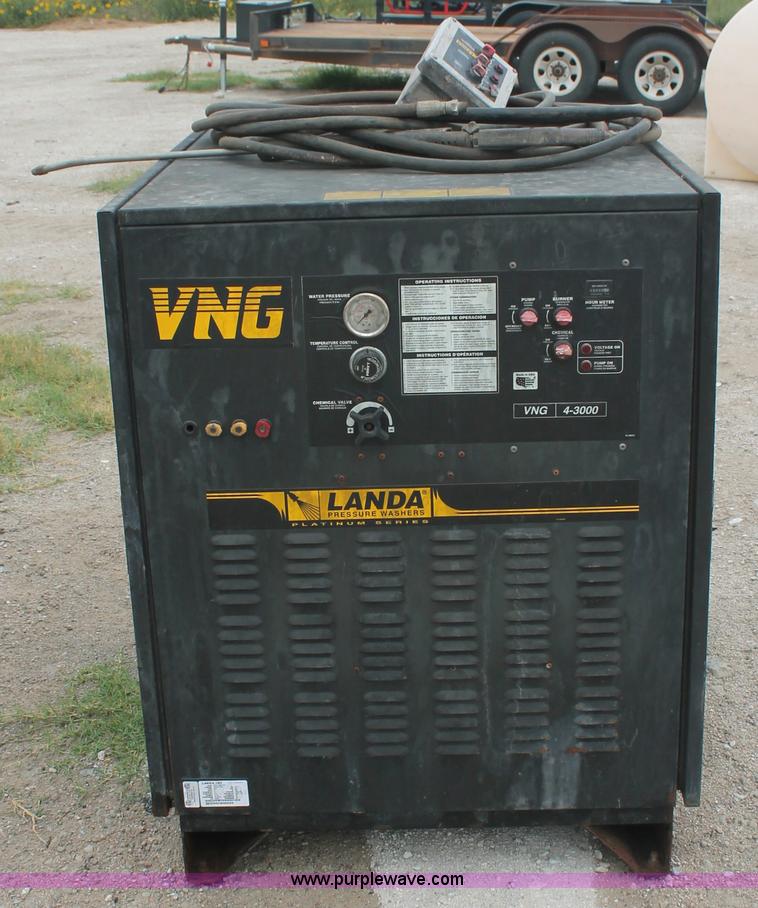 image for item C2844 Landa VNG power washer
